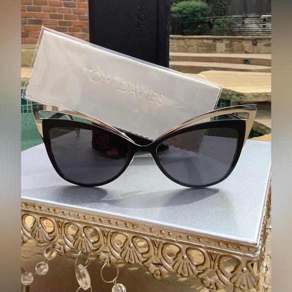 🔥TOM DAVIES🔥”LEXY” Matrix Resurrections Cat Eye Sunglasses, Ltd Edition - Picture 11 of 11